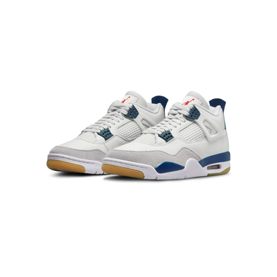 Nike SB x Air Jordan 4