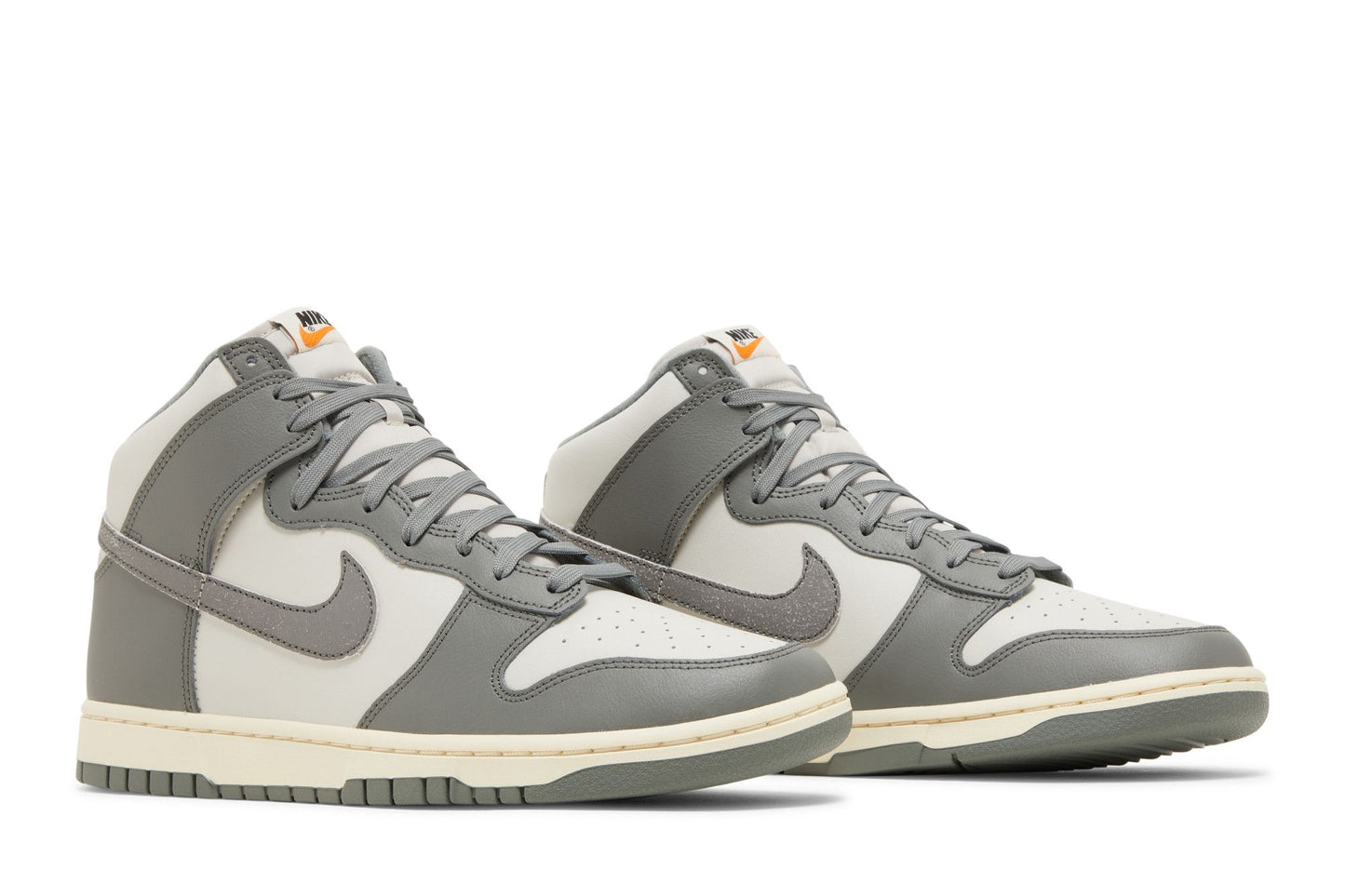 Nike Dunk High SE 'Light Bone'