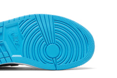 Wmns Air Jordan 1 Retro Low OG 'UNC' view 5