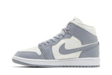 Wmns Air Jordan 1 Mid 'Stealth' view 3