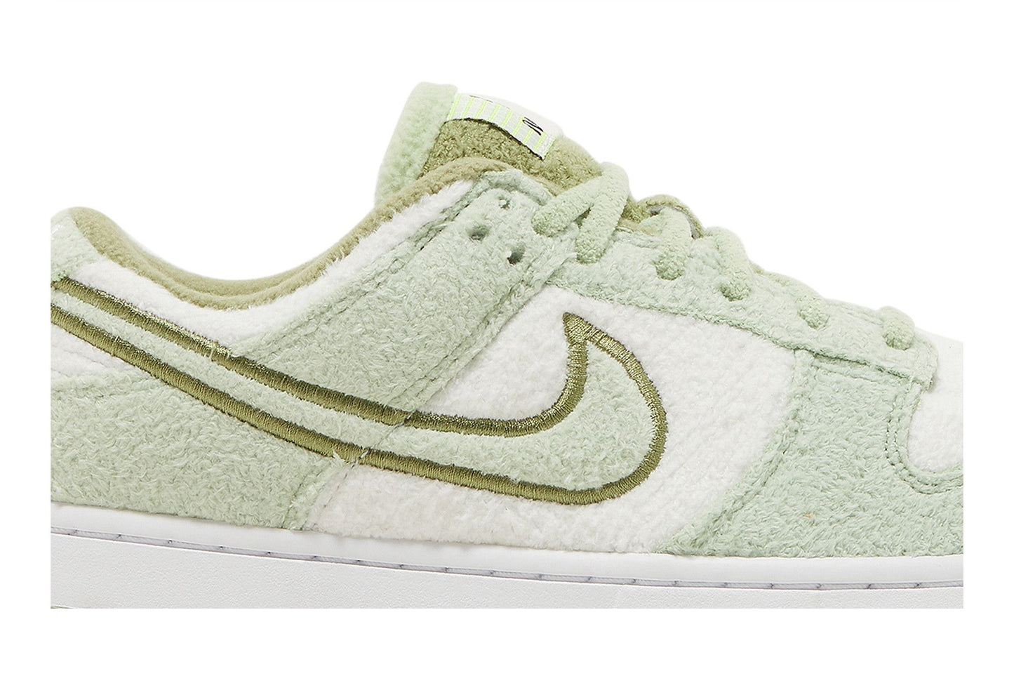 Nike Wmns Dunk Low SE 'Fleece - Honeydew'