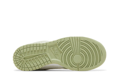 Nike Wmns Dunk Low SE 'Fleece - Honeydew'