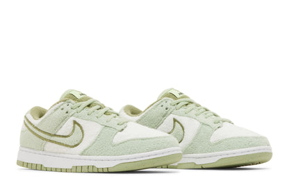 Nike Wmns Dunk Low SE 'Fleece - Honeydew'