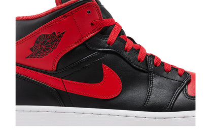 Air Jordan 1 Mid 'Bred' (image 3 of 8)