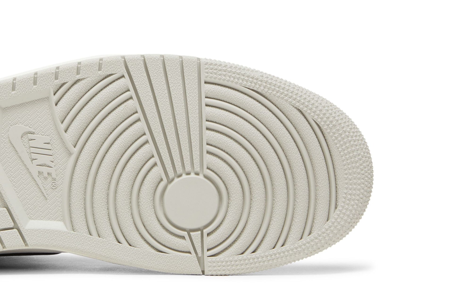 Air Jordan 1 Retro High OG 'White Cement' (image 6 of 8)
