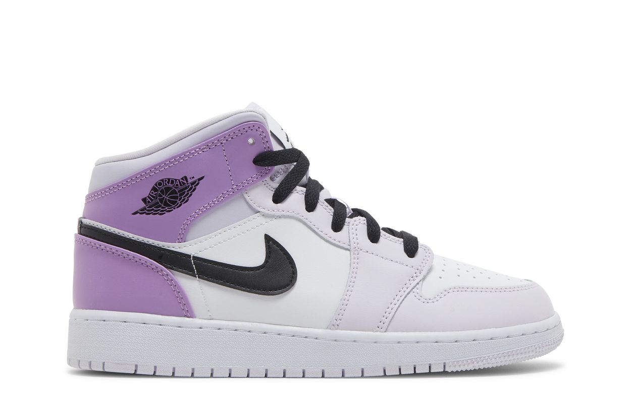 Nike GS Air Jordan 1 Mid: 在庫: 1足 Air Jordan 1 Mid GS 'Barely Grape' | Retailer