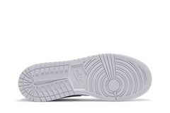 Air Jordan 1 Mid GS 'Barely Grape' view 4