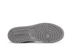 Air Jordan 1 Low GS 'True Blue Cement' view 4