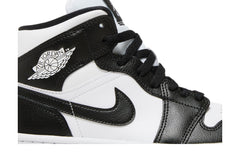 Wmns Air Jordan 1 Mid 'Panda' view 2