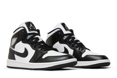 Wmns Air Jordan 1 Mid 'Panda' view 8
