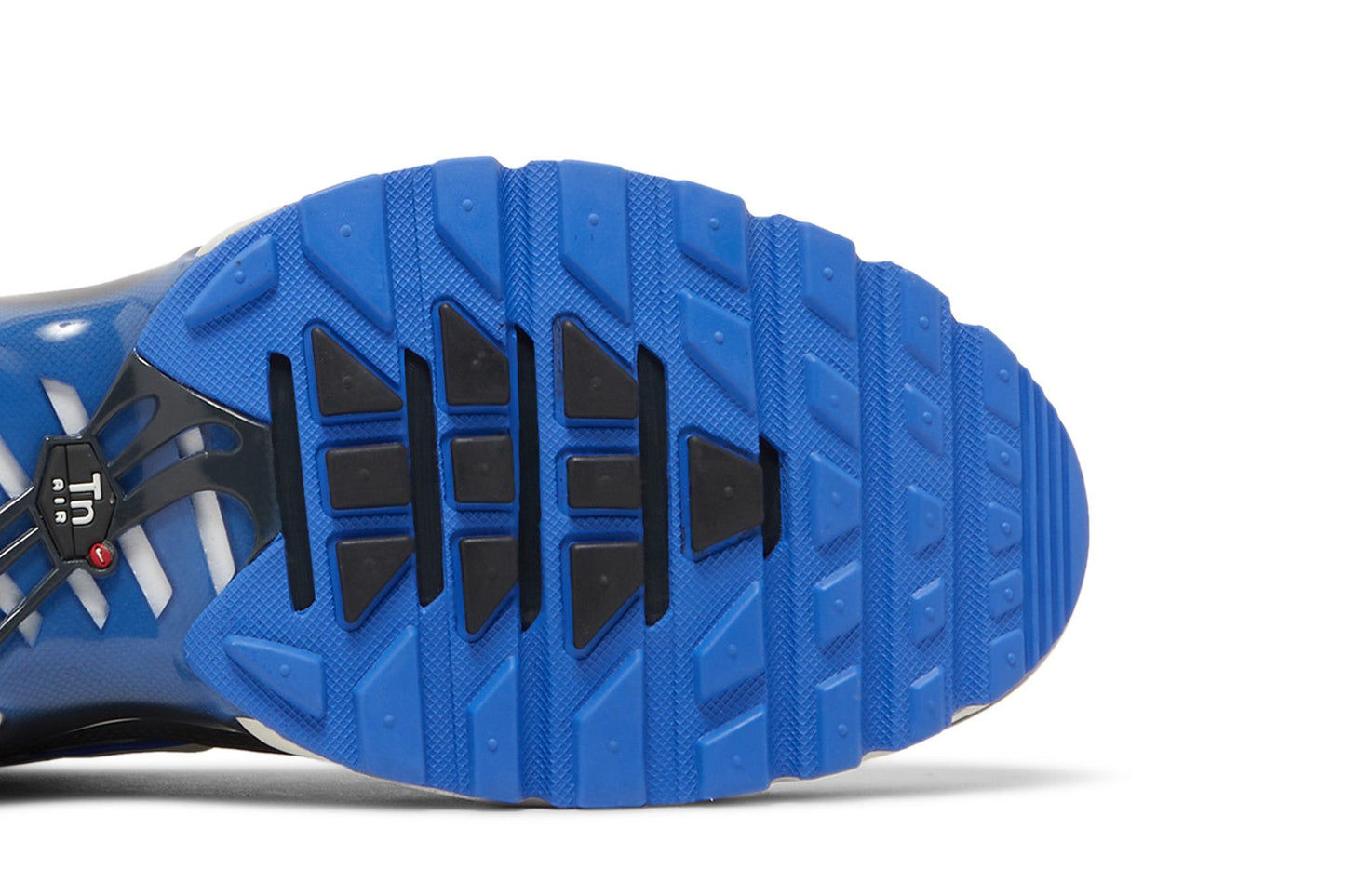 Nike Air Max Plus SE 'Social FC' (image 6 of 8)