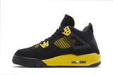 Air Jordan 4 Retro GS 'Thunder' 2023 view 3