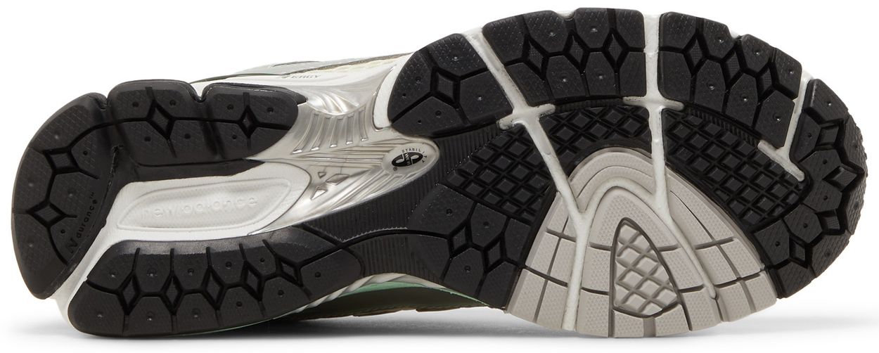 Aime Leon Dore x New Balance 1906R 'Green' (image 4 of 8)