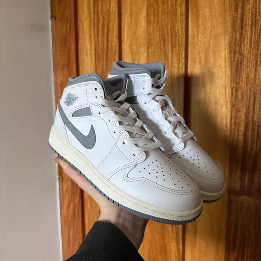 Air Jordan 1 Mid GS 'Neutral Grey'