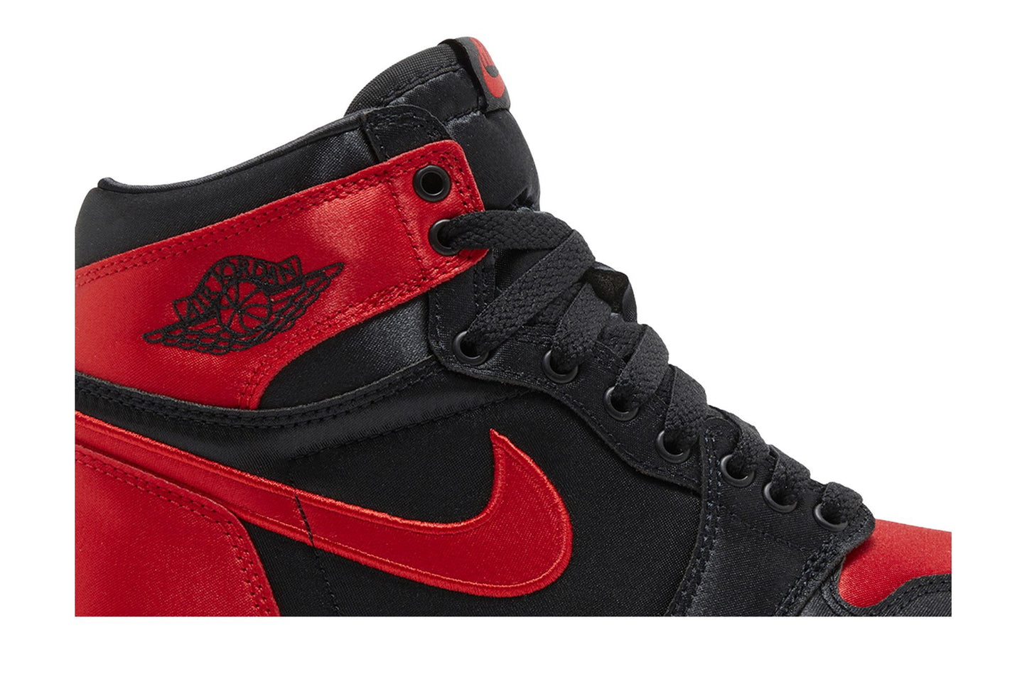 Wmns Air Jordan 1 Retro High OG 'Satin Bred' 2023 (image 3 of 8)