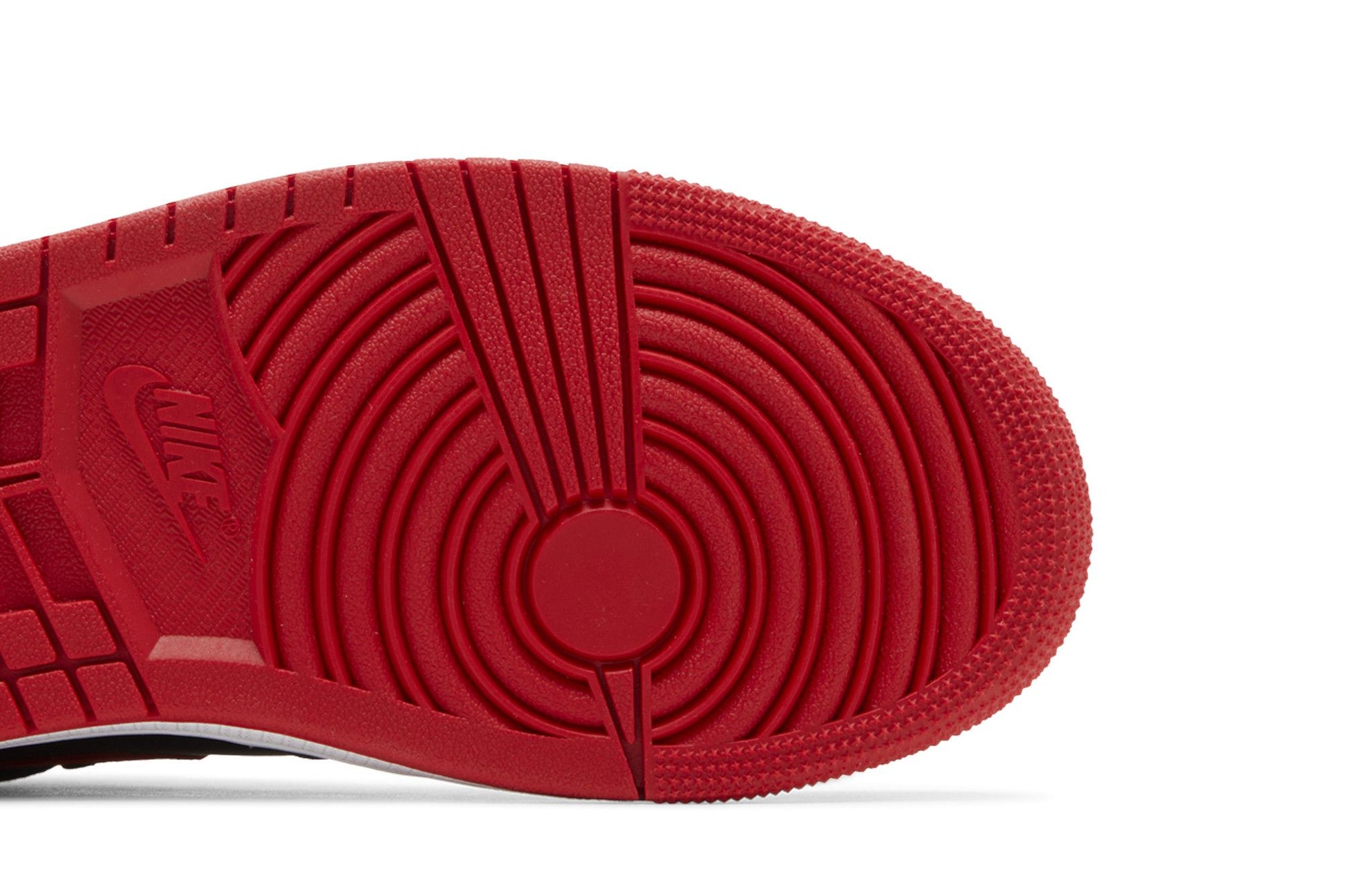 Wmns Air Jordan 1 Retro High OG 'Satin Bred' 2023 (image 6 of 8)