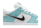 April Skateboards x Nike Dunk Low SB 'Turbo Green' view 2