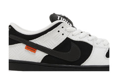 TIGHTBOOTH x Nike Dunk Low SB view 2