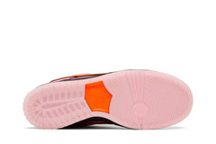The Powerpuff Girls x Nike Dunk Low Pro SB QS 'Blossom' view 4
