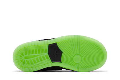 The Powerpuff Girls x Nike Dunk Low Pro SB QS PS 'Buttercup'