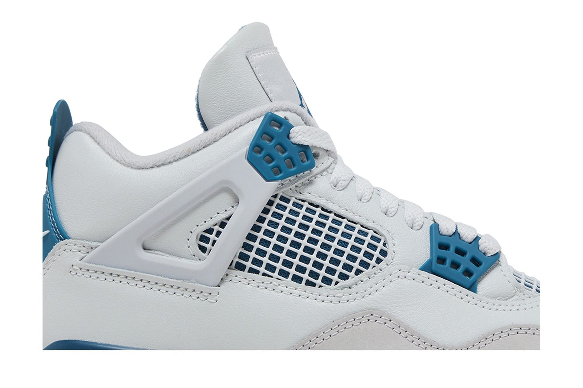Air Jordan 4 Retro 'Military Blue' 2024 (image 3 of 8)