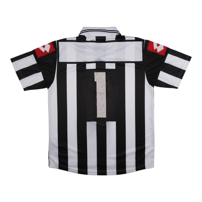 Juventus 2001-02 Home Shirt (#1)