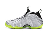Nike Air Foamposite One Prm 'Metallic Camo' view 3