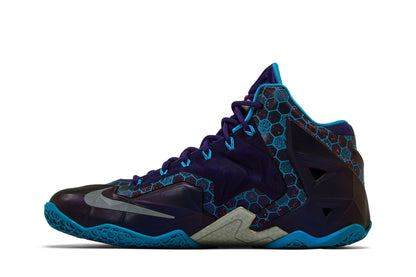 Nike LeBron 11 'Hornets'