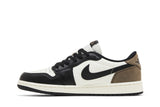 Air Jordan 1 Retro Low OG 'Mocha' view 3