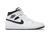 Air Jordan 1 Mid 'White Black' view 1