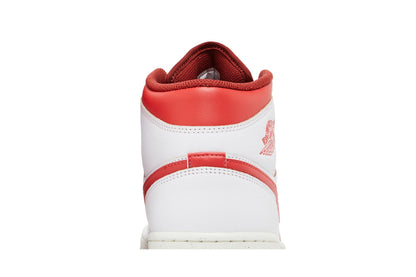 Air Jordan 1 Mid SE 'White Dune Red' (image 8 of 8)