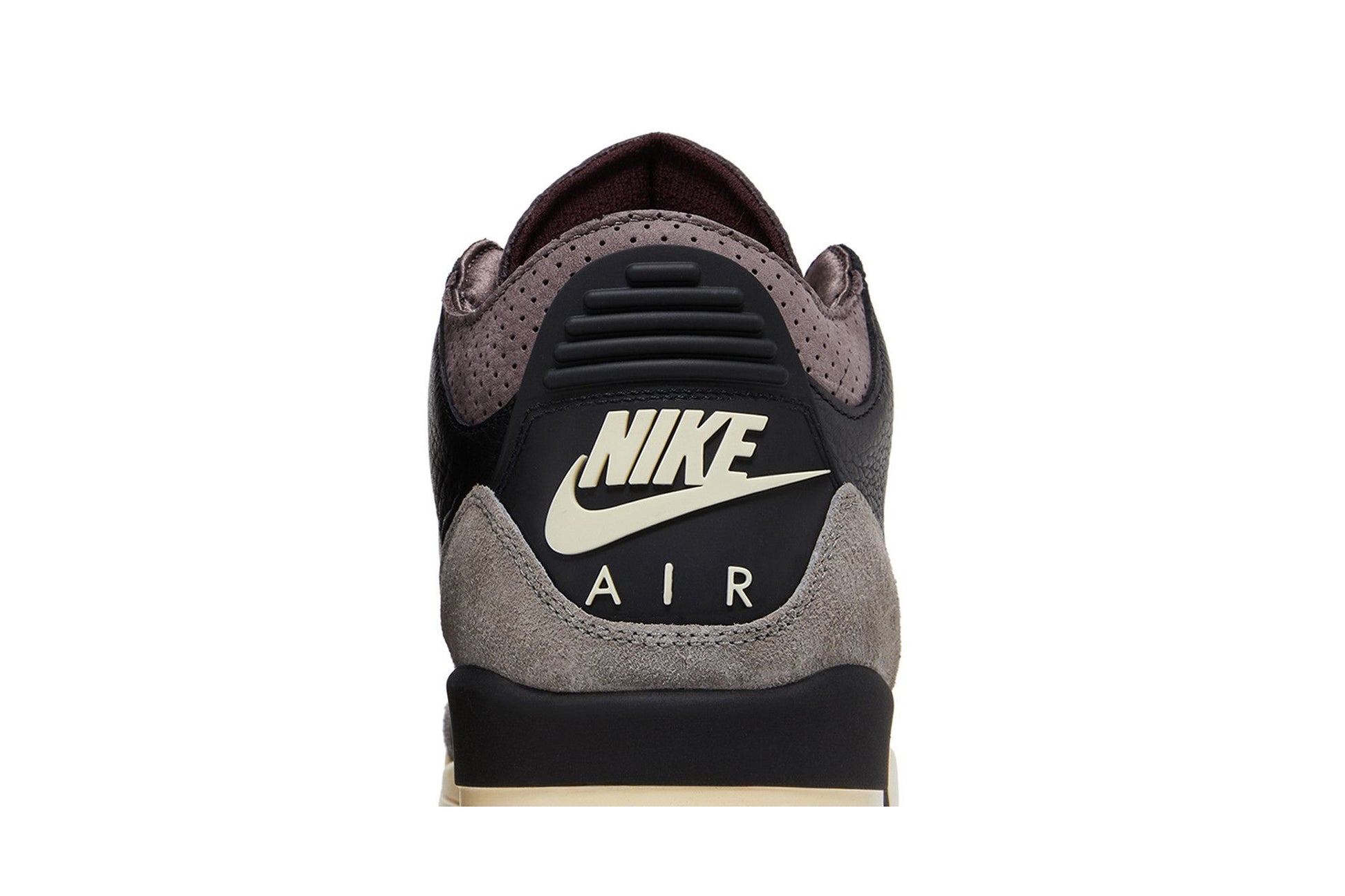 A Ma Maniére x Wmns Air Jordan 3 Retro 'While You Were Sleeping' (image 8 of 8)