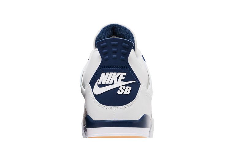 Nike SB Air Jordan 4 Retro SP "Summit White/Navy"
