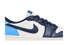 Air Jordan 1 Retro Low OG 'Obsidian UNC' view 2