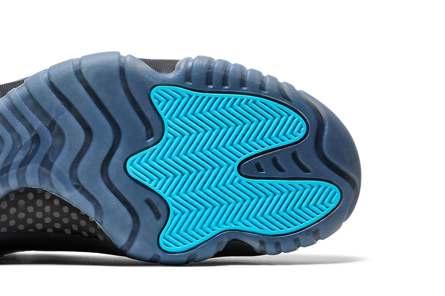 Air Jordan 11 Retro 'Gamma Blue' 2025 (image 6 of 8)