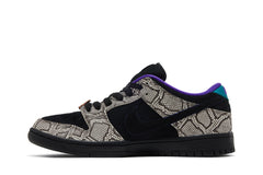 Dashawn Jordan x Nike Dunk Low SB 'Copperhead' view 3