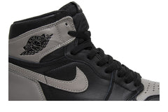 Air Jordan 1 Retro High OG 'Shadow' 2018 view 2