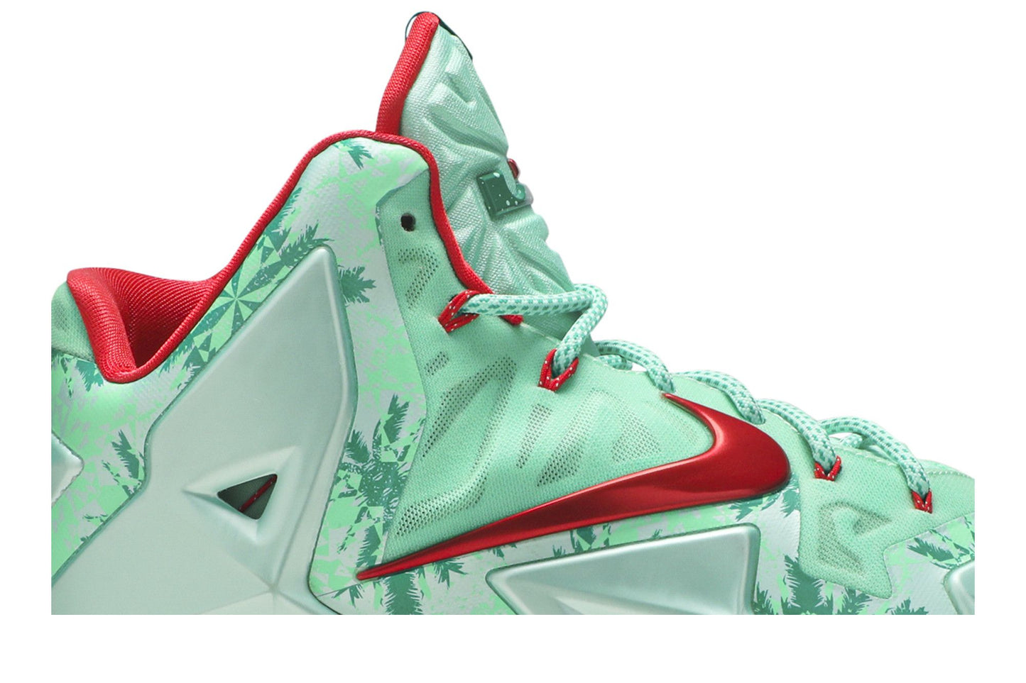 Nike LeBron 11 'Christmas'