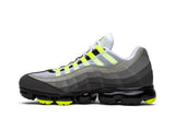 Nike Air VaporMax 95 'Neon' view 3