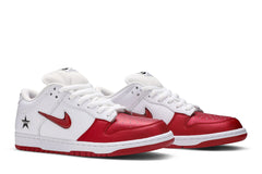 Supreme x Nike Dunk SB Low 'Varsity Red' view 8