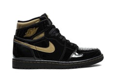 Air Jordan 1 Retro High OG 'Black Metallic Gold' view 1
