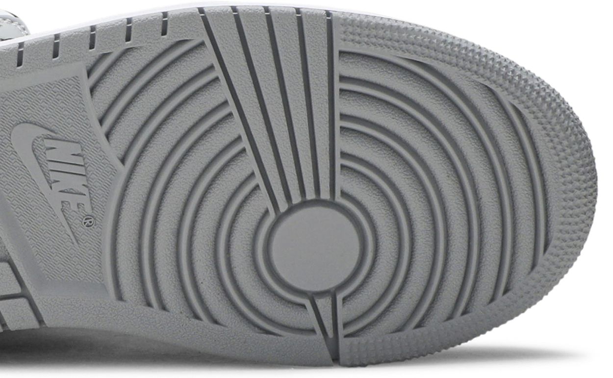 Air Jordan 1 Mid 'Smoke Grey' (image 6 of 9)