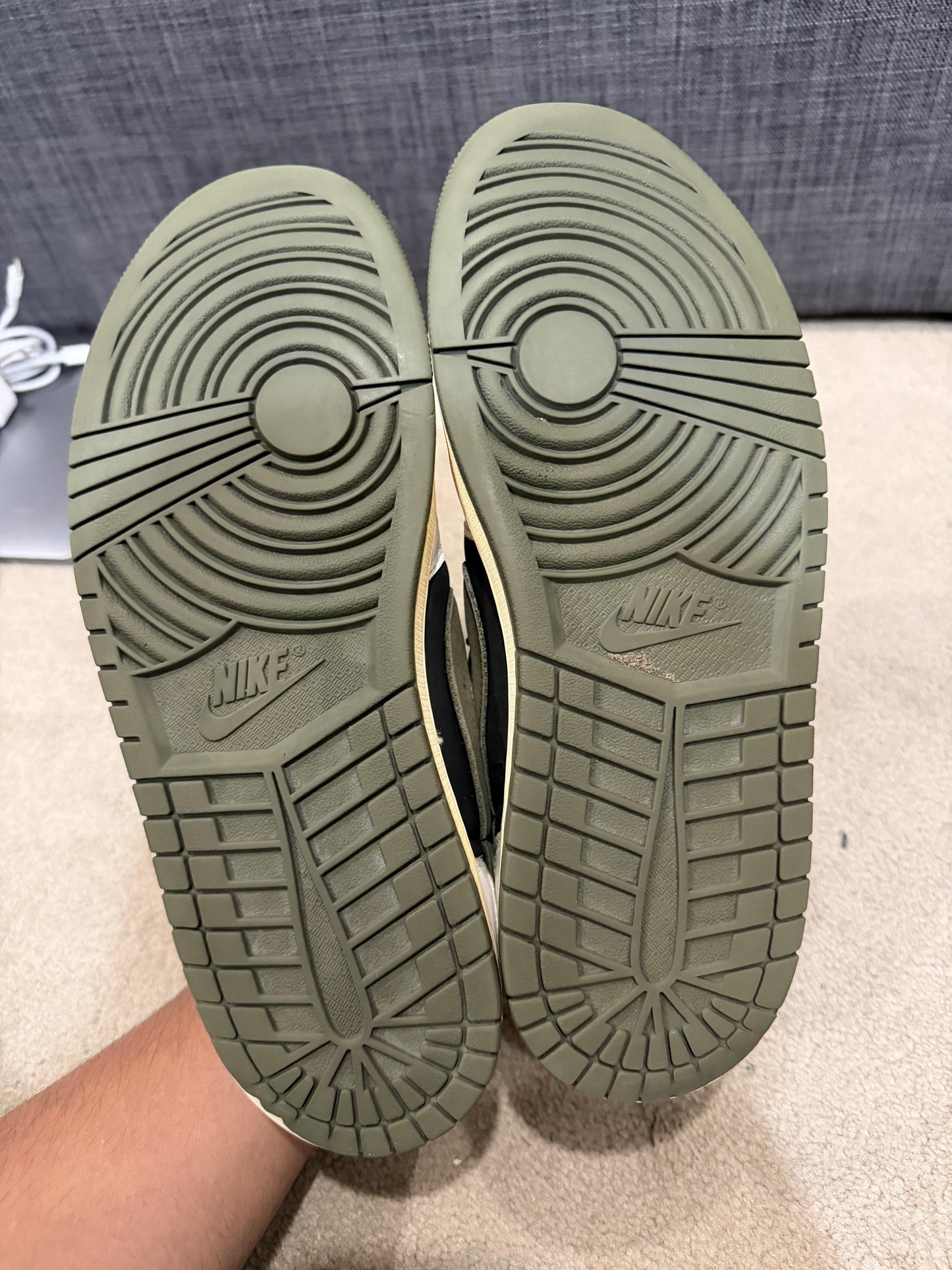 Travis Scott x Wmns Air Jordan 1 Retro Low OG SP 'Olive'