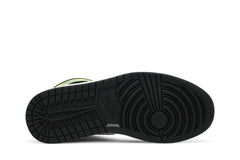 Air Jordan 1 Retro High OG 'Volt Gold' view 4