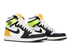 Air Jordan 1 Retro High OG 'Volt Gold' view 8