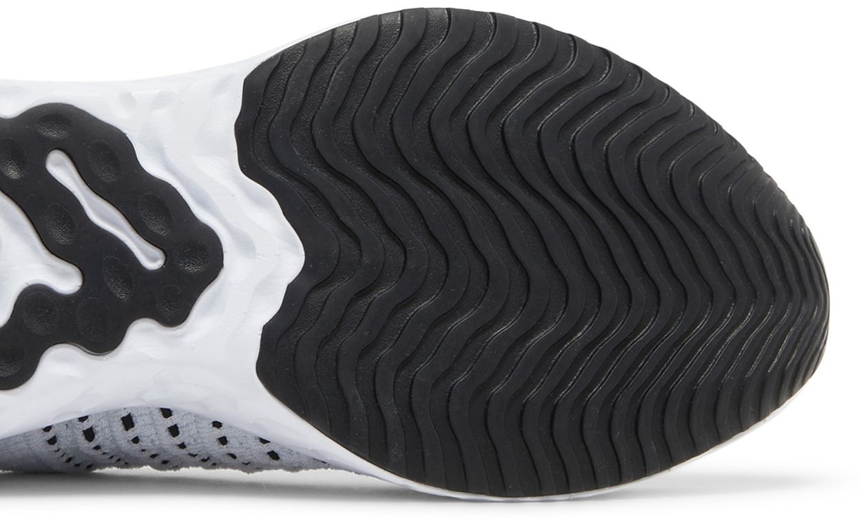 Nike React Phantom Run Flyknit 2 'Oreo' (image 5 of 8)