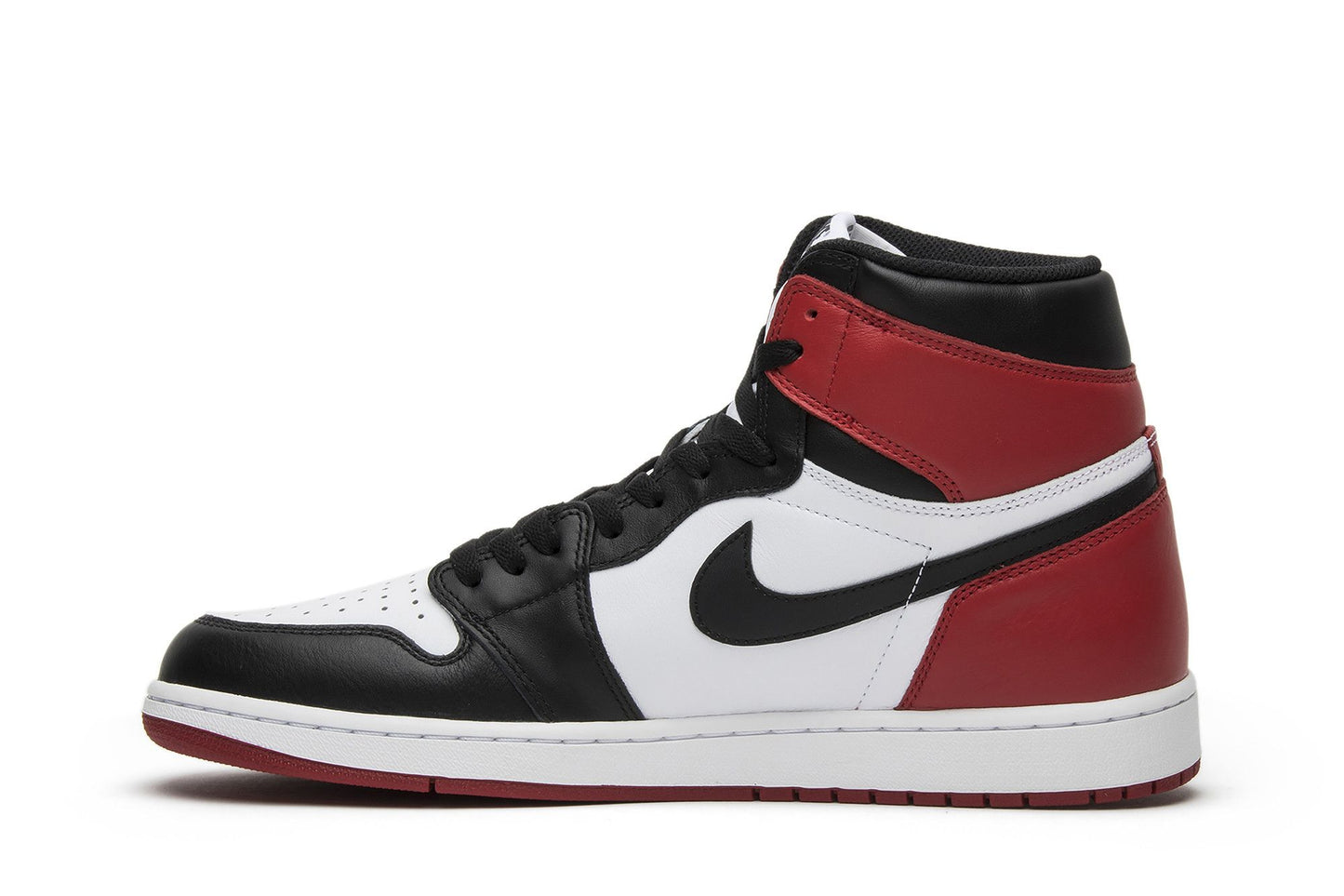 Air Jordan 1 Retro High OG 'Black Toe' 2016