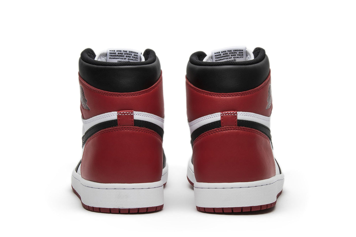 Air Jordan 1 Retro High OG 'Black Toe' 2016