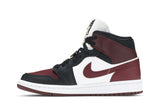 Wmns Air Jordan 1 Mid SE 'Gold Pendants' view 3