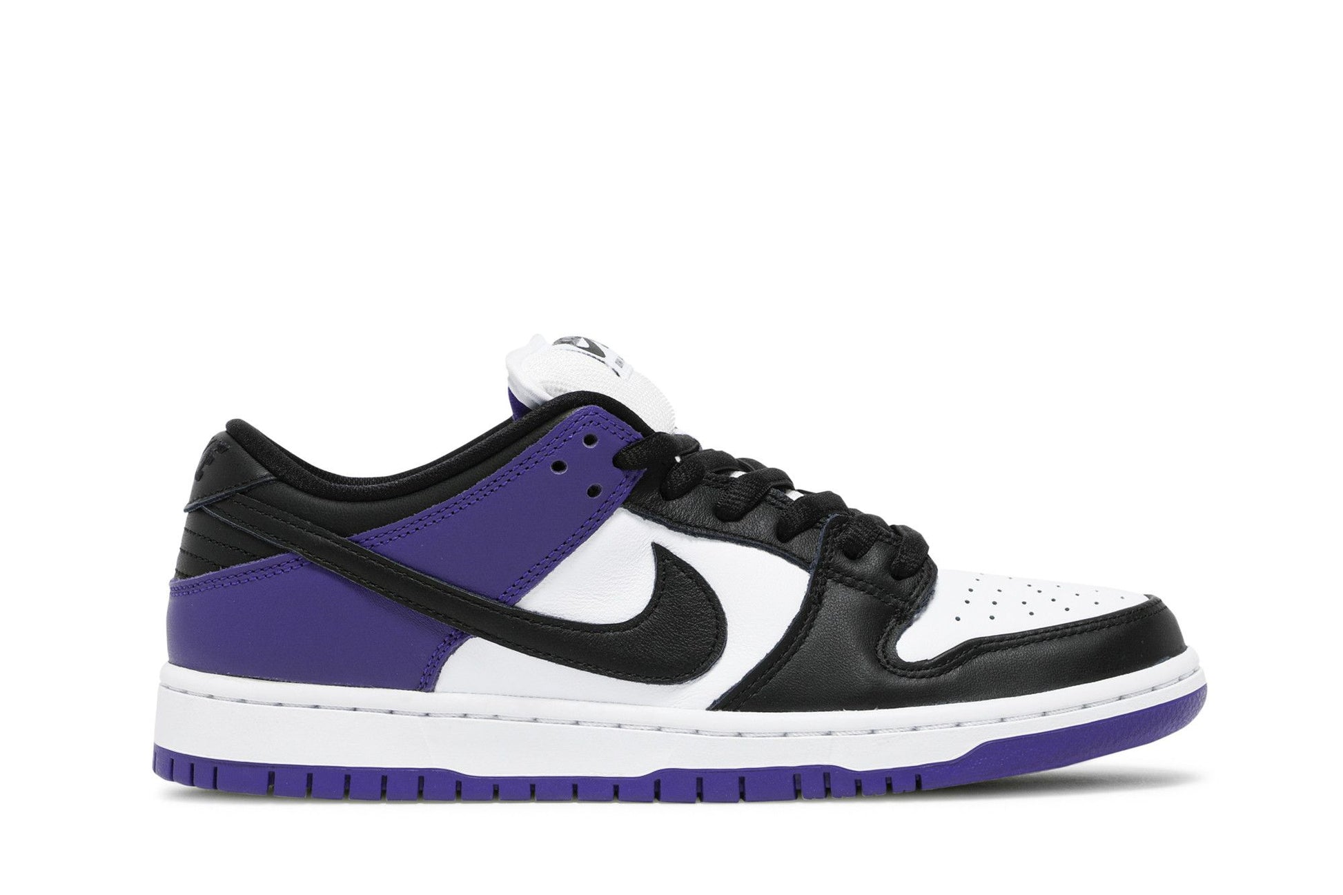 Nike Dunk Low SB 'Court Purple' (image 2 of 8)